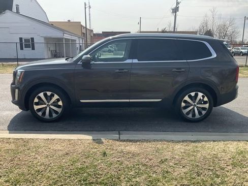 Certified 2021 Kia Telluride EX w/ EX Premium Package image 4