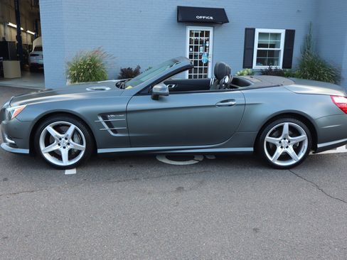 Used 2013 Mercedes-Benz SL 550 image 19