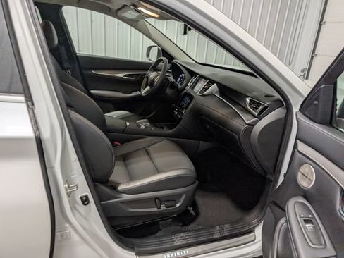Used 2023 INFINITI QX50 Luxe AWD/4WD image 29