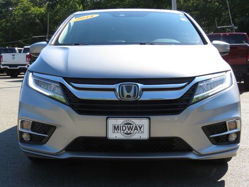 Used 2018 Honda Odyssey Elite image 2