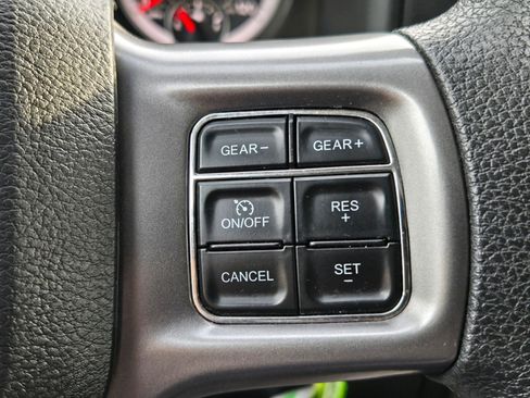 Used 2024 RAM 1500 Classic SLT AWD/4WD image 28