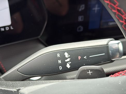 Used 2025 Chevrolet Equinox RS w/ Safety and Technology Package AWD/4WD image 18