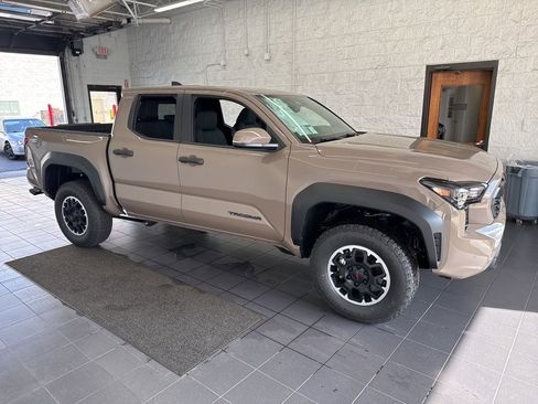 New 2026 Toyota Tacoma TRD Off-Road AWD/4WD image 1