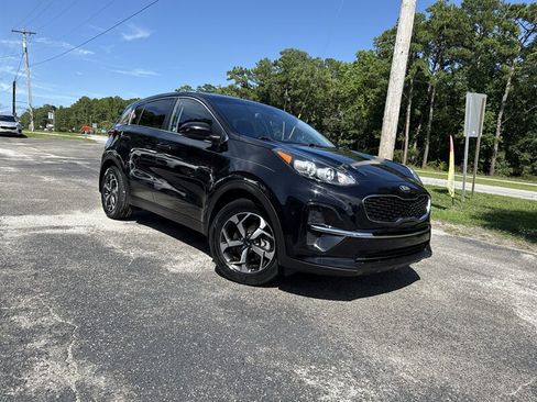 Used 2021 Kia Sportage LX FWD image 3
