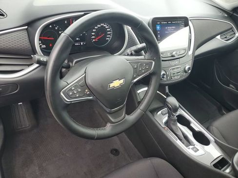 Used 2024 Chevrolet Malibu LT w/ Sport Edition FWD image 17