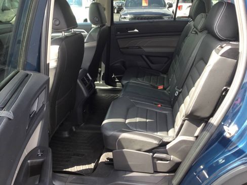 Used 2023 Volkswagen Atlas SEL Premium R-Line AWD/4WD image 4