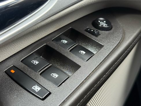 Used 2012 Chevrolet Equinox LS image 17