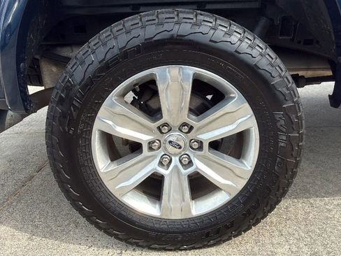 Used 2020 Ford F150 Platinum w/ Equipment Group 701A Luxury AWD/4WD image 24