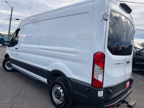 Used 2018 Ford Transit 250 148 Medium Roof RWD image 8