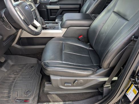 Used 2018 Ford F150 Lariat w/ Equipment Group 502A Luxury image 14