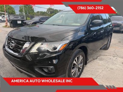 Used 2017 Nissan Pathfinder SL