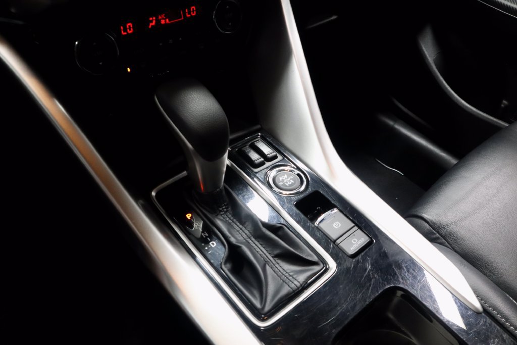 Used 2025 Mitsubishi Eclipse Cross SEL AWD/4WD image 34