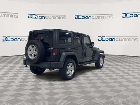 Used 2017 Jeep Wrangler Unlimited Sport w/ Quick Order Package 24S AWD/4WD image 8