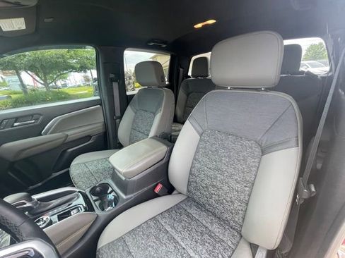 Certified 2024 Chevrolet Colorado ZR2 AWD/4WD image 17