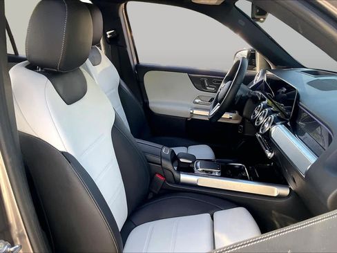 Used 2020 Mercedes-Benz GLB 250 image 9