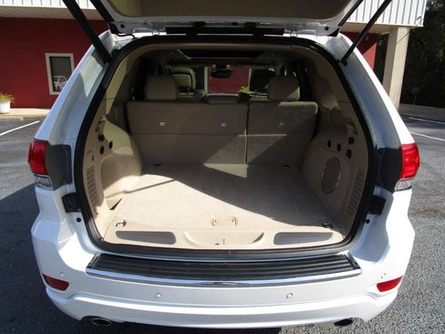 Used 2018 Jeep Grand Cherokee Overland image 24