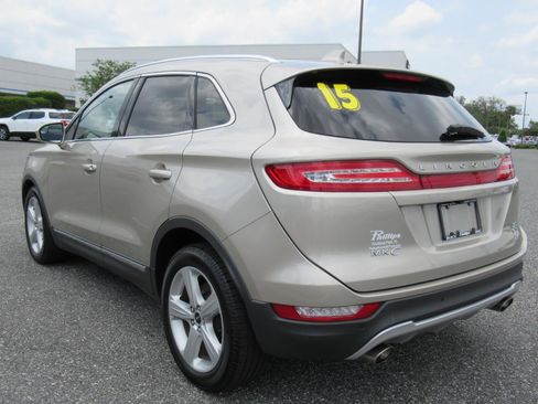 Used 2015 Lincoln MKC FWD image 4