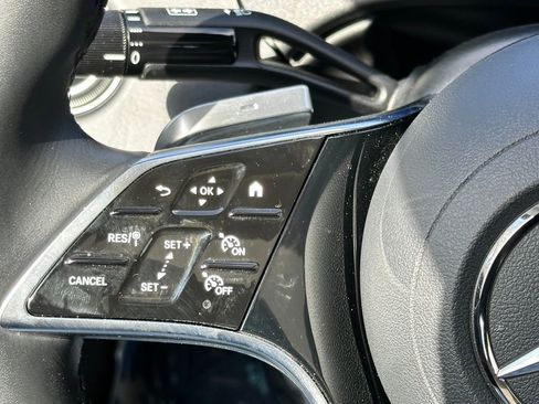 Used 2025 Mercedes-Benz E 350 4MATIC Sedan image 21