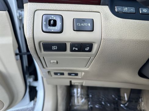 Used 2009 Lexus LS 460 image 34