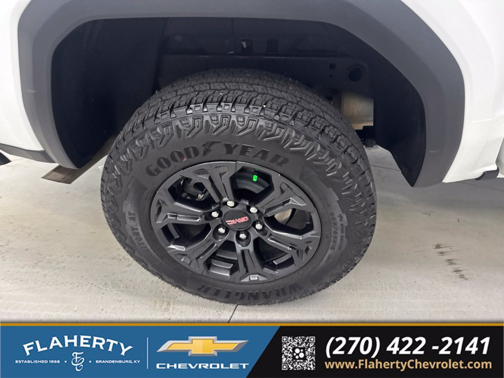 Used 2025 GMC Canyon Elevation w/ Convenience Package AWD/4WD image 16