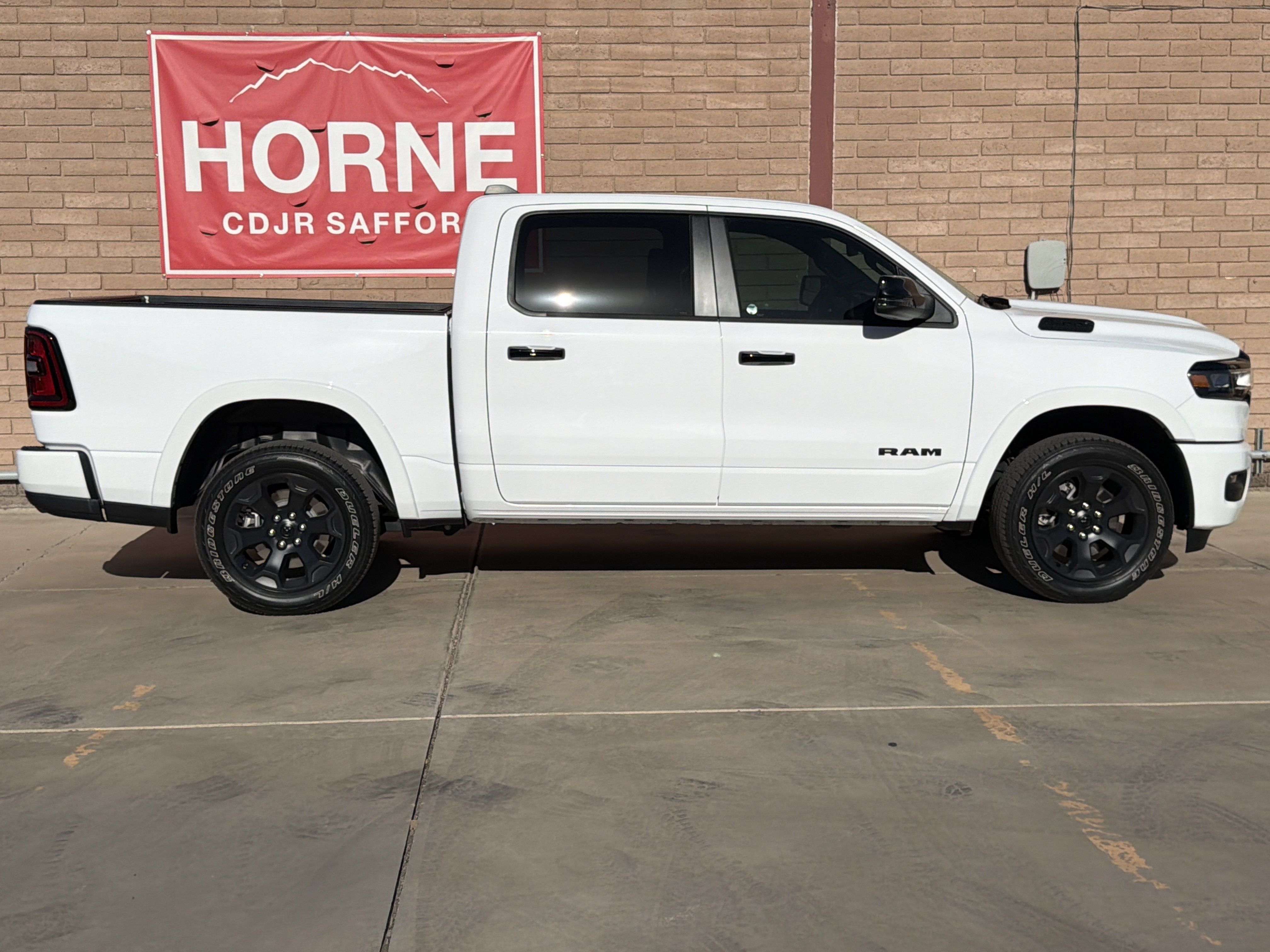 Used 2025 RAM 1500 Big Horn AWD/4WD image 4