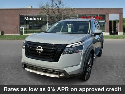 New 2025 Nissan Pathfinder Platinum