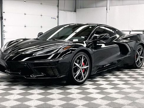 Used 2023 Chevrolet Corvette Stingray Premium Cpe w/ Battery Protection Package RWD image 12