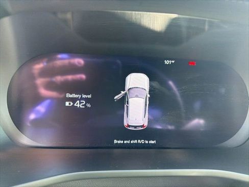 Used 2023 Volvo XC40 Recharge Core AWD/4WD image 11