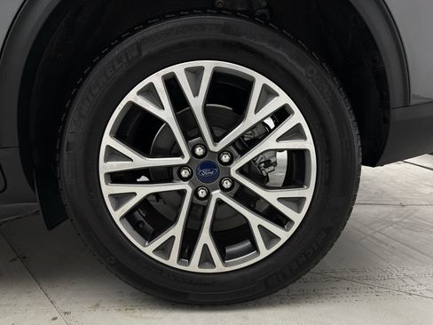 Used 2022 Ford Escape SEL image 26