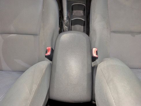 Used 2009 Toyota Matrix S image 36