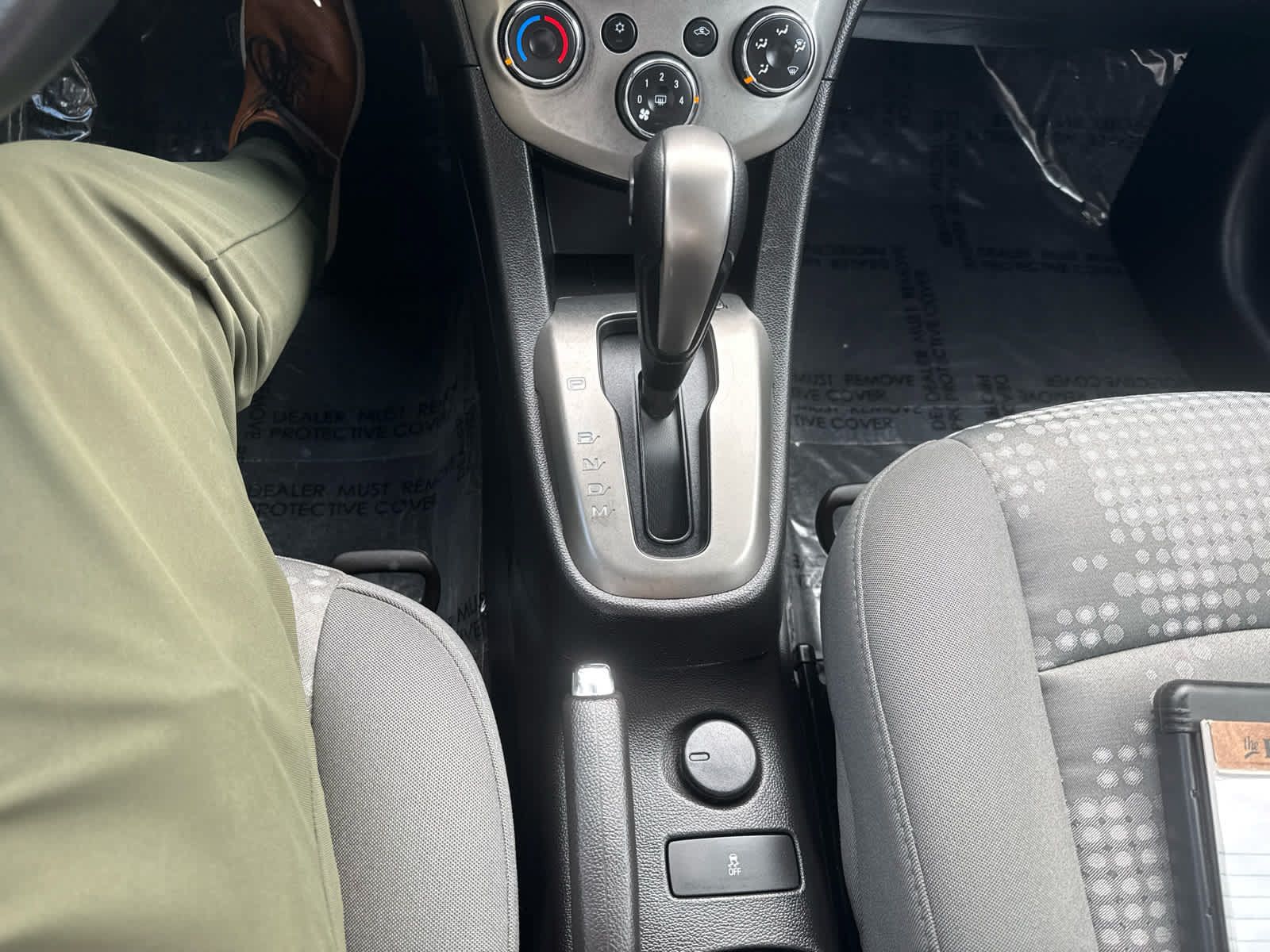 Used 2014 Chevrolet Sonic LS FWD image 21