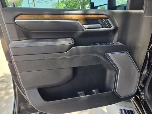 Certified 2025 Chevrolet Silverado 2500 High Country w/ Z71 Off-Road Package AWD/4WD image 18