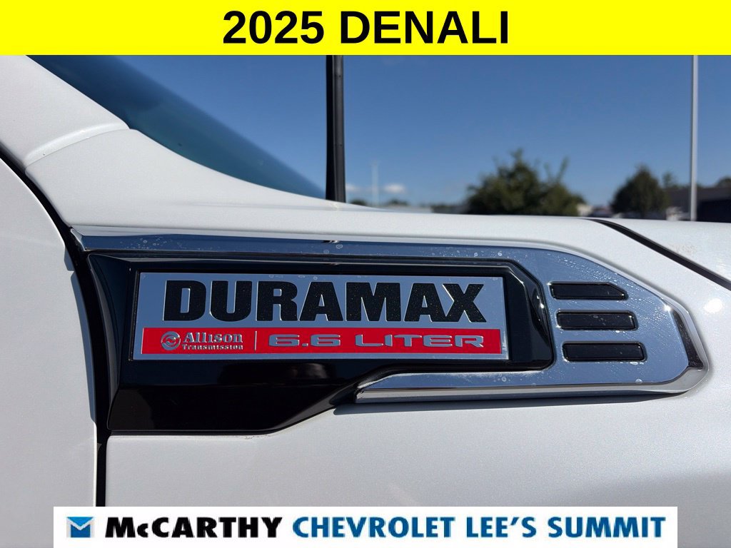 Used 2025 GMC Sierra 3500 Denali AWD/4WD image 18
