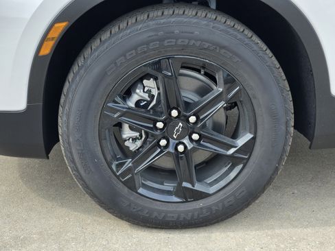 New 2025 Chevrolet Blazer LT w/ Convenience Package image 8