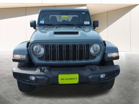 New 2025 Jeep Gladiator Sport image 4