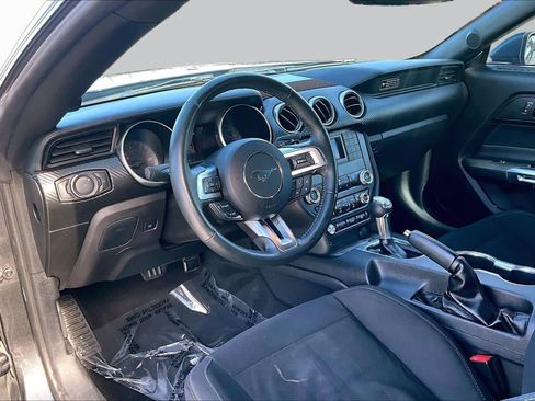 Used 2020 Ford Mustang Coupe RWD image 16