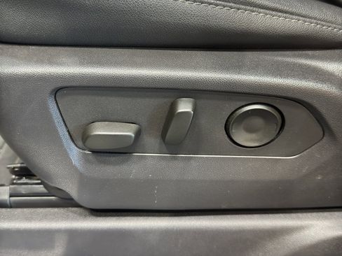 Used 2024 GMC Sierra 1500 Elevation w/ Elevation Premium Package image 19