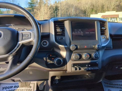 Used 2023 RAM 2500 Big Horn w/ Level 1 Equipment Group image 17