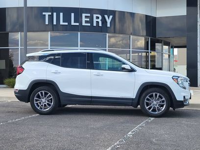 Used 2024 GMC Terrain SLT