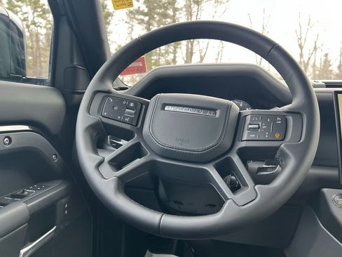 New 2026 Land Rover Defender 110 V8 AWD/4WD image 24