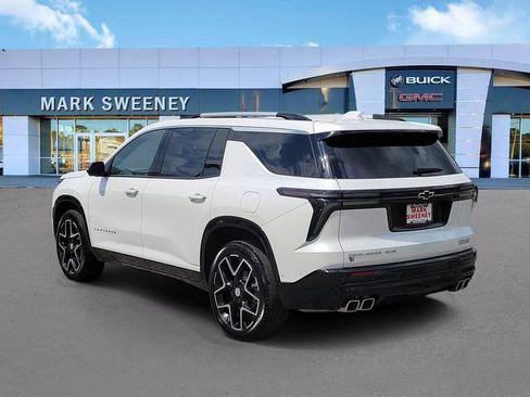 Used 2025 Chevrolet Traverse High Country w/ LPO, Floor Liner Package AWD/4WD image 31