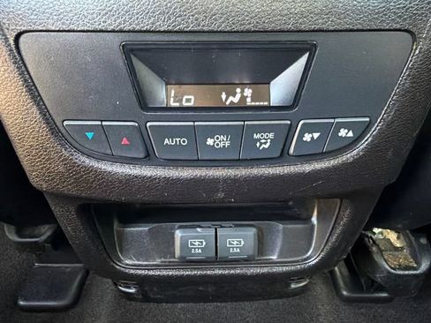 Used 2020 Acura MDX SH-AWD image 18
