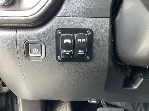 Used 2021 GMC Sierra 2500 Denali w/ Denali Ultimate Package image 21