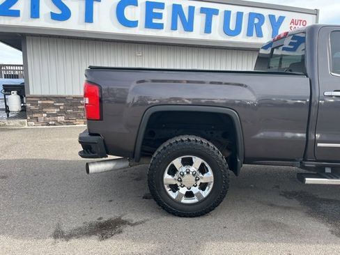 Used 2016 GMC Sierra 2500 Denali w/ Duramax Plus Package image 16