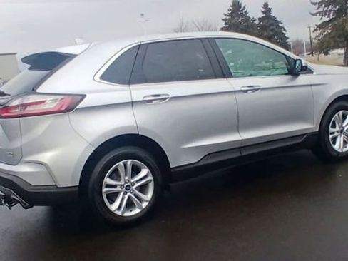 Used 2019 Ford Edge SEL w/ Equipment Group 201A image 3