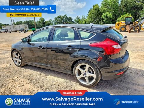 Used 2014 Ford Focus Titanium FWD image 3