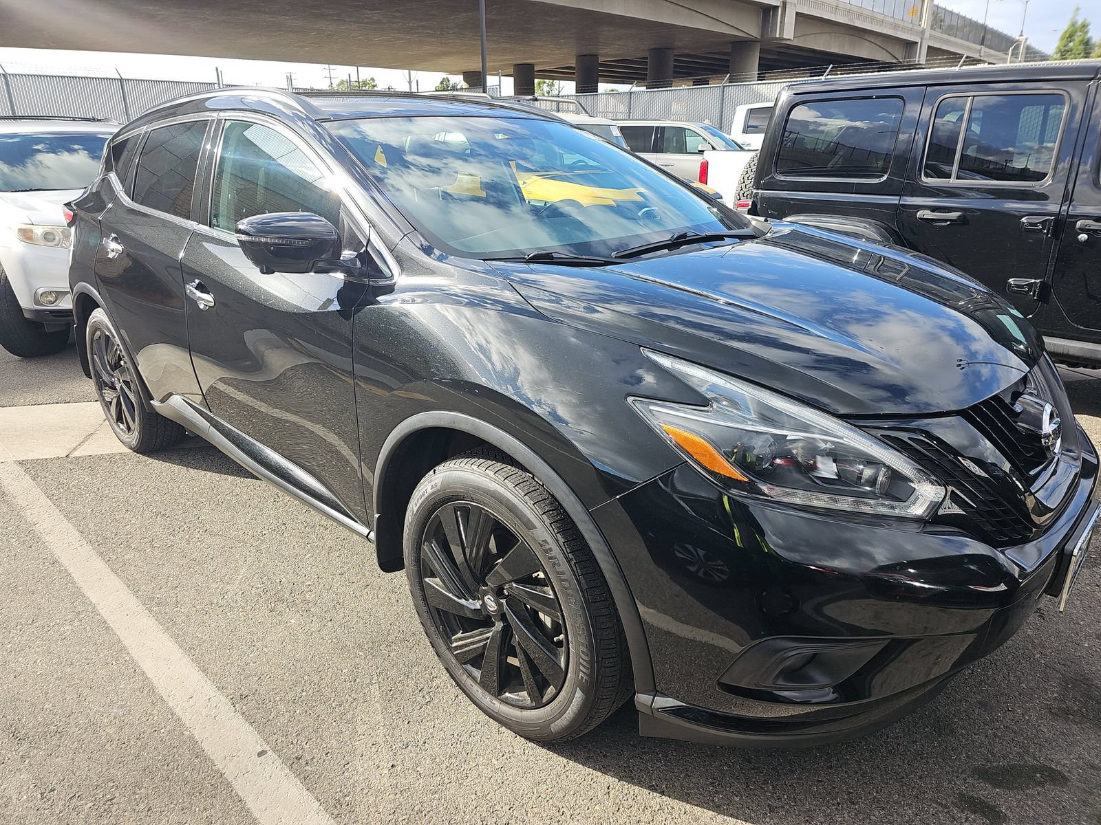 Used 2018 Nissan Murano SL w/ Midnight Edition Package FWD image 4