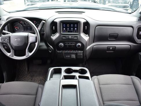 Used 2025 Chevrolet Silverado 1500 Custom Trail Boss w/ Dark Appearance Package AWD/4WD image 34