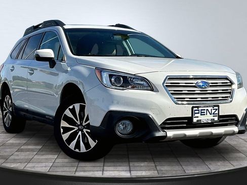 Used 2017 Subaru Outback 2.5i Limited AWD/4WD image 3