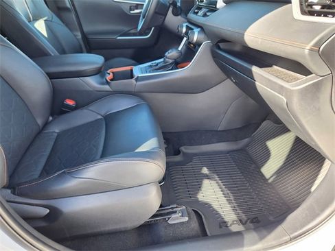 Used 2024 Toyota RAV4 Adventure image 21